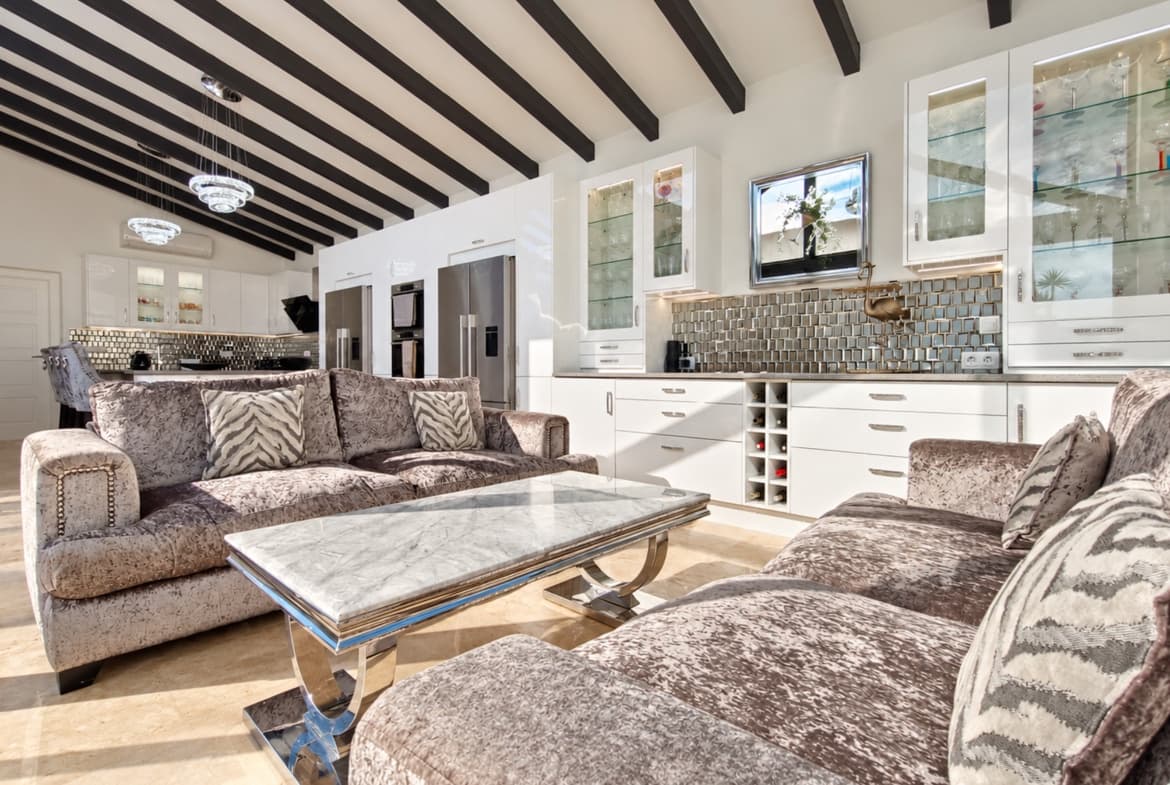 5 bedroom Villa for sale in El Valle Golf Resort with pool - € 949,500 (Ref: 10153110)