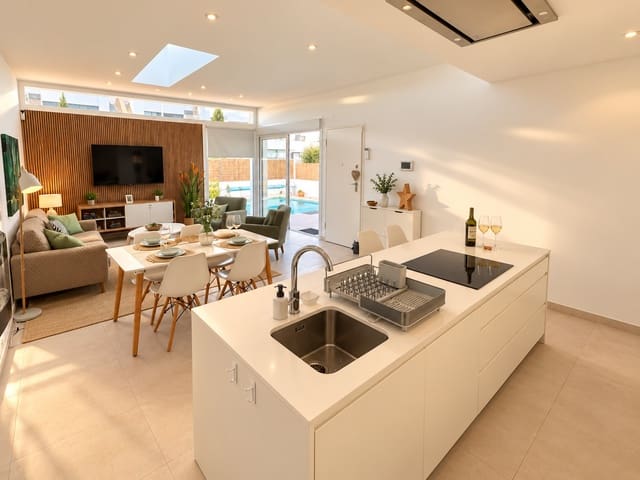 3 soverom Villa til salgs i Santiago de la Ribera, San Javier med svømmebasseng garasje - € 419 995 (Ref: 10156863)