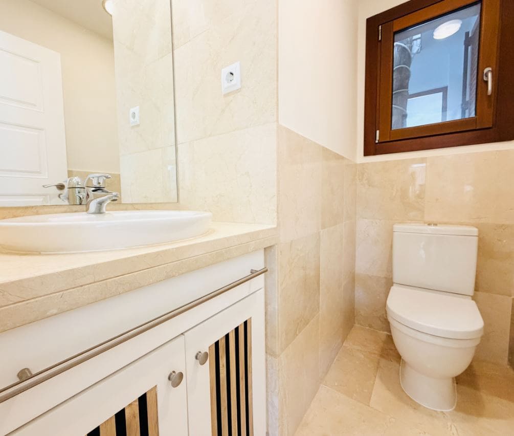 4 slaapkamer Villa te koop in El Valle Golf Resort met zwembad garage - € 925.000 (Ref: 10160327)