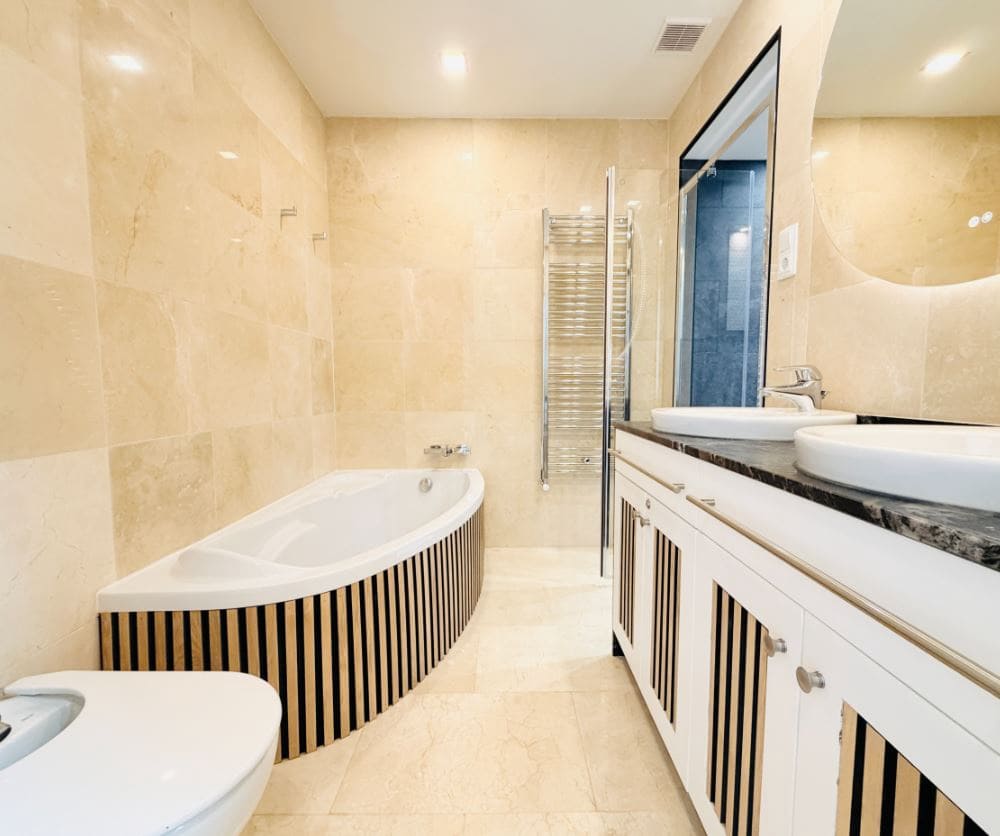 4 slaapkamer Villa te koop in El Valle Golf Resort met zwembad garage - € 925.000 (Ref: 10160327)