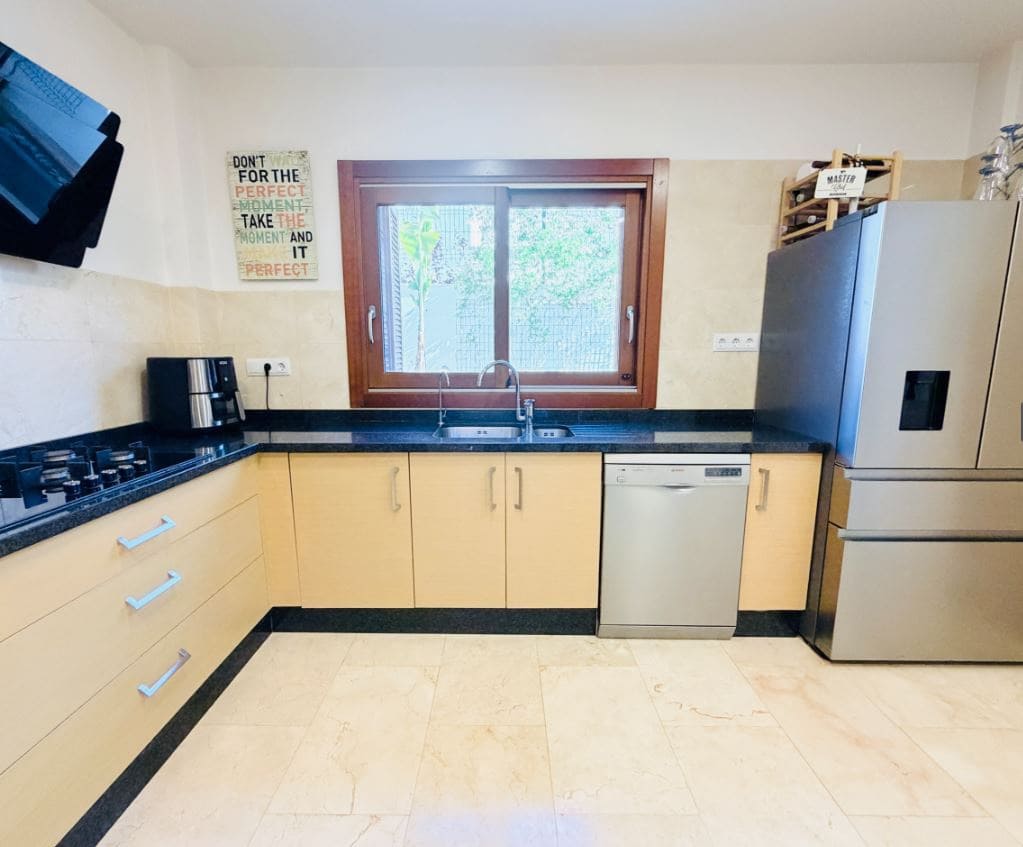 4 slaapkamer Villa te koop in El Valle Golf Resort met zwembad garage - € 925.000 (Ref: 10160327)
