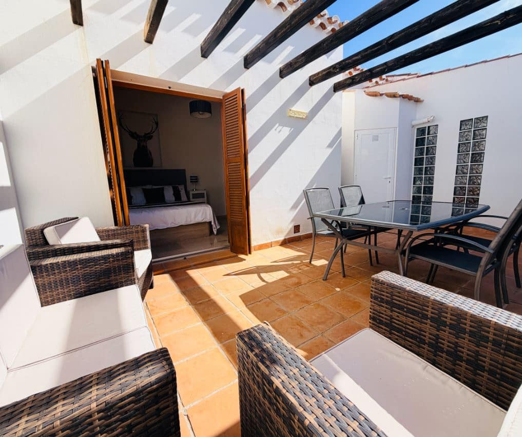 4 slaapkamer Villa te koop in El Valle Golf Resort met zwembad garage - € 925.000 (Ref: 10160327)