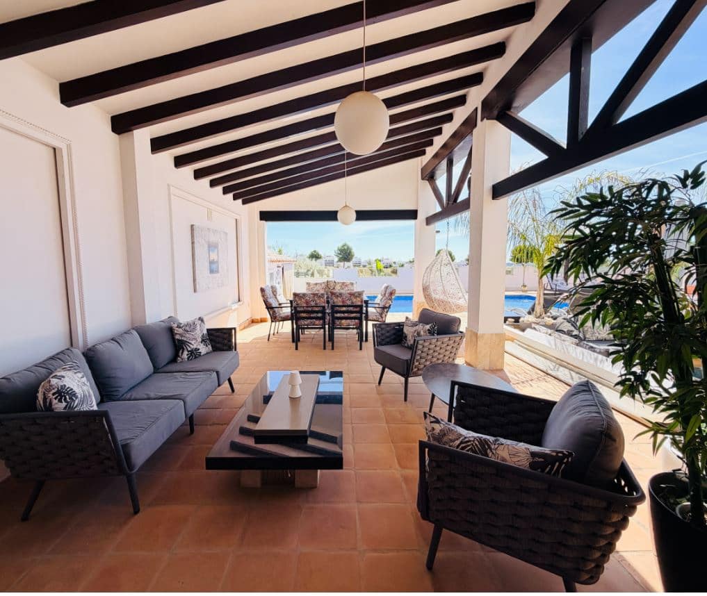 4 slaapkamer Villa te koop in El Valle Golf Resort met zwembad garage - € 925.000 (Ref: 10160327)
