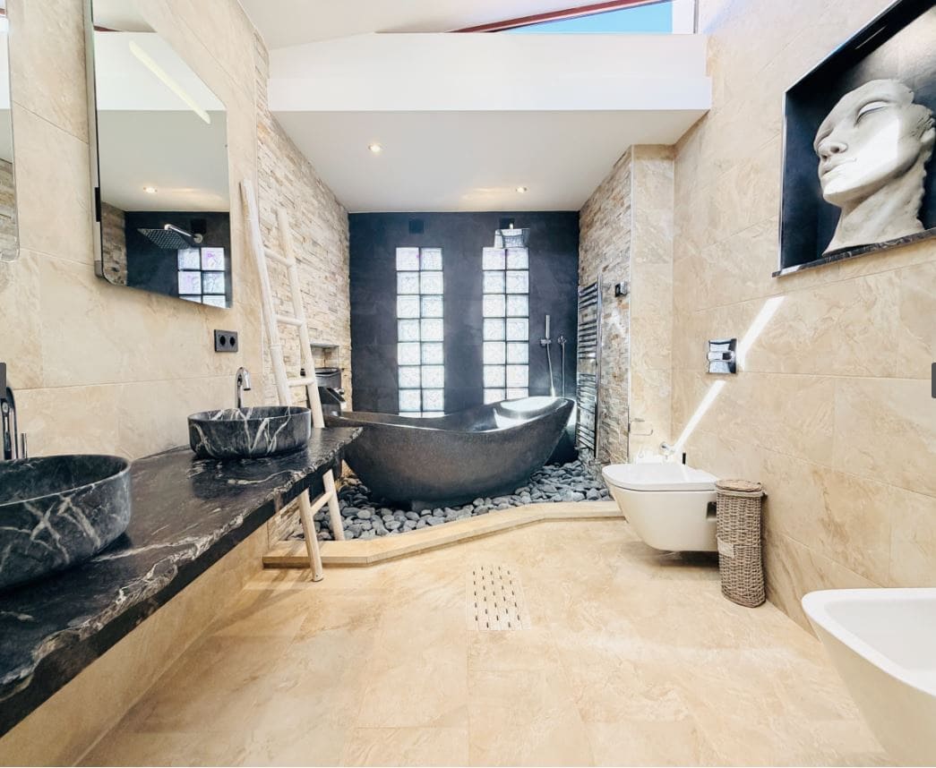 4 slaapkamer Villa te koop in El Valle Golf Resort met zwembad garage - € 925.000 (Ref: 10160327)