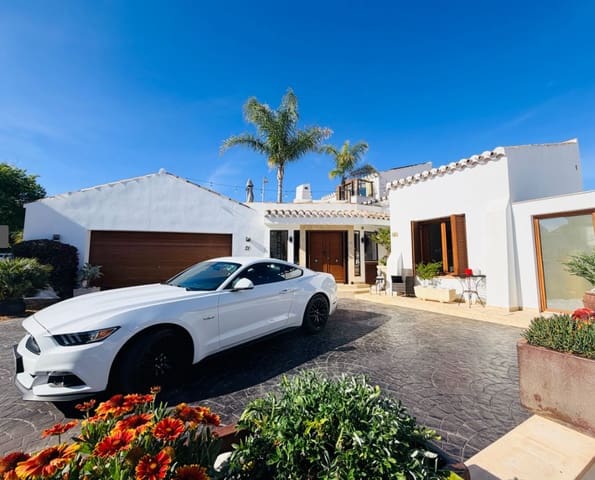 4 slaapkamer Villa te koop in El Valle Golf Resort, Murcia stad met zwembad garage - € 925.000 (Ref: 10160327)