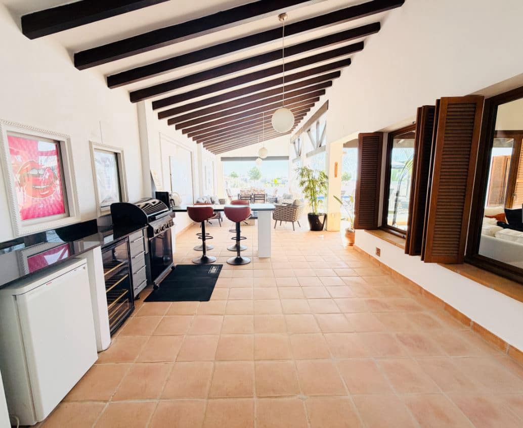 4 slaapkamer Villa te koop in El Valle Golf Resort met zwembad garage - € 925.000 (Ref: 10160327)