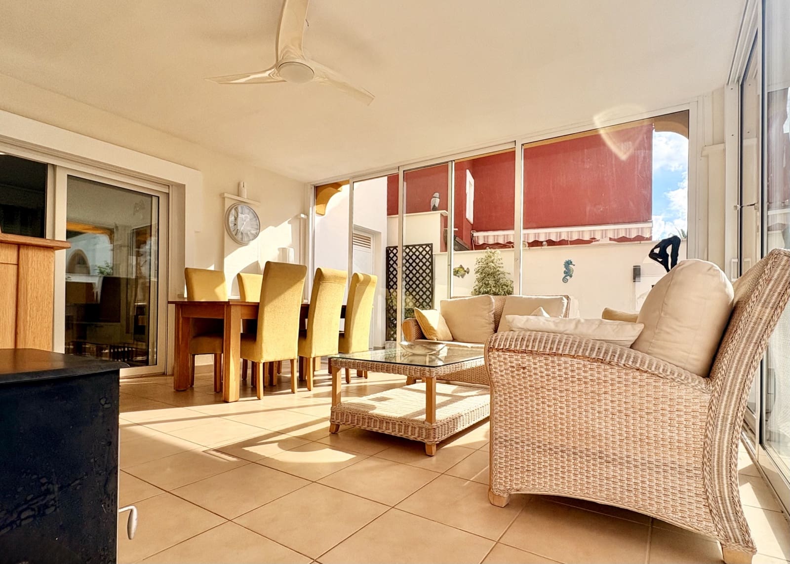 3 makuuhuone Huvila myytävänä paikassa Mar Menor Golf Resort mukana uima-altaan 
autotalli - 525 000 € (Ref: 10163559)