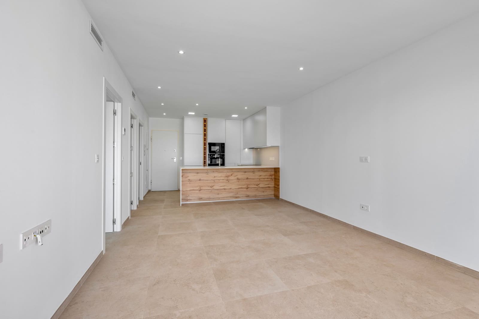 2 soverom Leilighet til salgs i Los Alcazares med svømmebasseng garasje - € 335 000 (Ref: 10182147)
