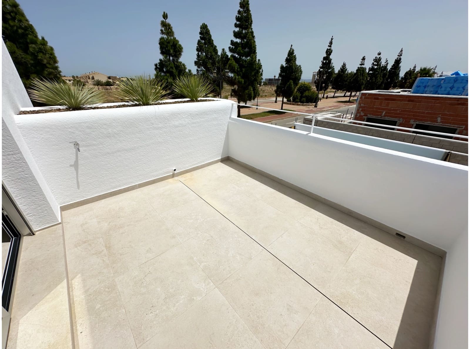 Chalet de 3 habitaciones en Los Alcázares en venta con piscina - 399.850 € (Ref: 8252451)