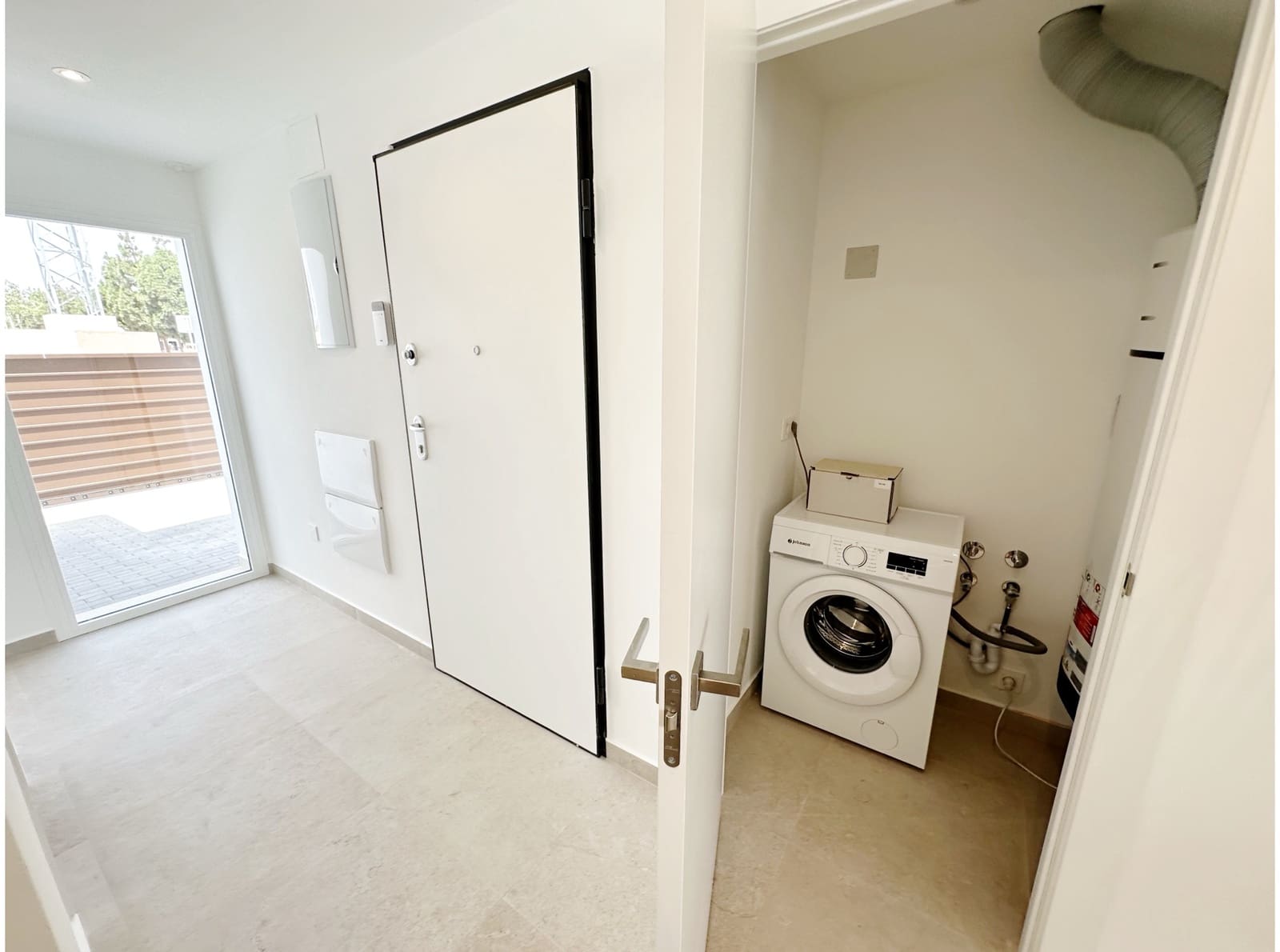 Chalet de 3 habitaciones en Los Alcázares en venta con piscina - 399.850 € (Ref: 8252451)