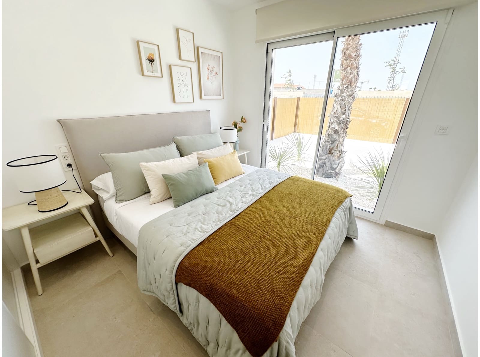 Chalet de 3 habitaciones en Los Alcázares en venta con piscina - 399.850 € (Ref: 8252451)