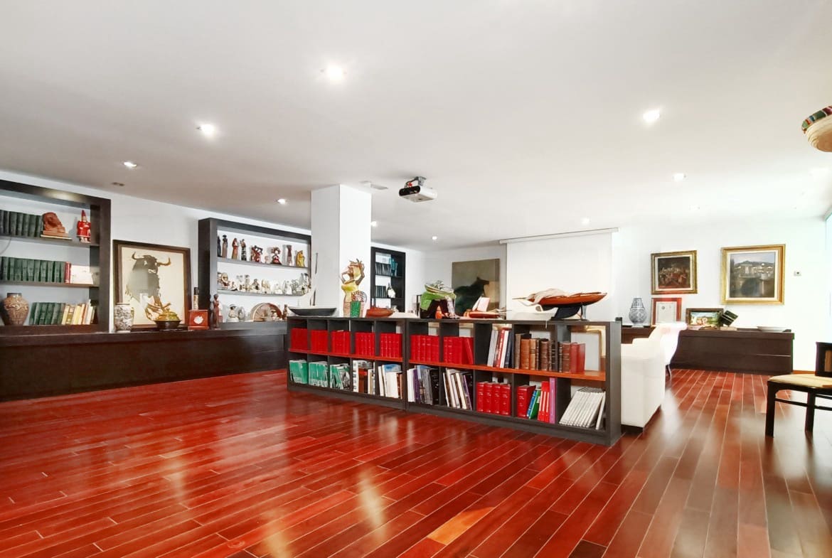 5 makuuhuone Huvila myytävänä paikassa Banos y Mendigo - 899 000 € (Ref: 8258008)