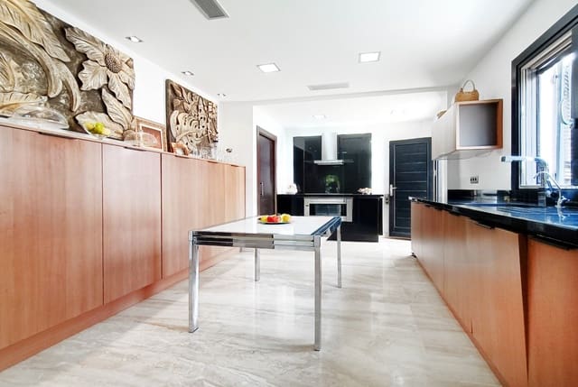 5 bedroom Villa for sale in Baños y Mendigo, Murcia city - € 899,000 (Ref: 8258008)