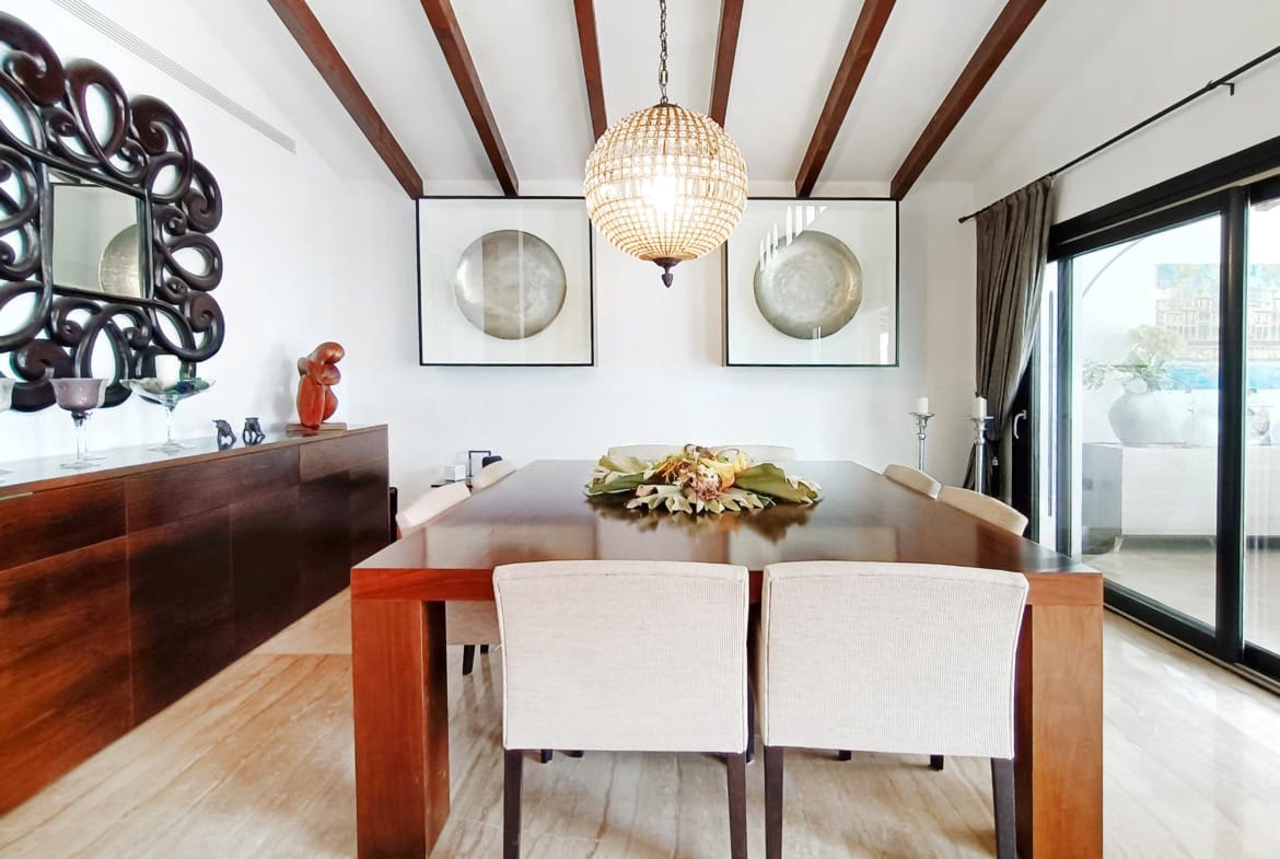 5 makuuhuone Huvila myytävänä paikassa Banos y Mendigo - 899 000 € (Ref: 8258008)