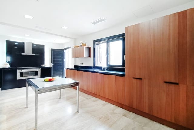 5 bedroom Villa for sale in Baños y Mendigo, Murcia city - € 899,000 (Ref: 8258008)