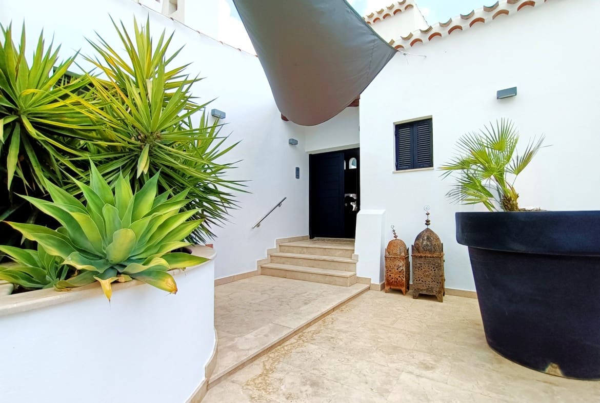 5 makuuhuone Huvila myytävänä paikassa Banos y Mendigo - 899 000 € (Ref: 8258008)