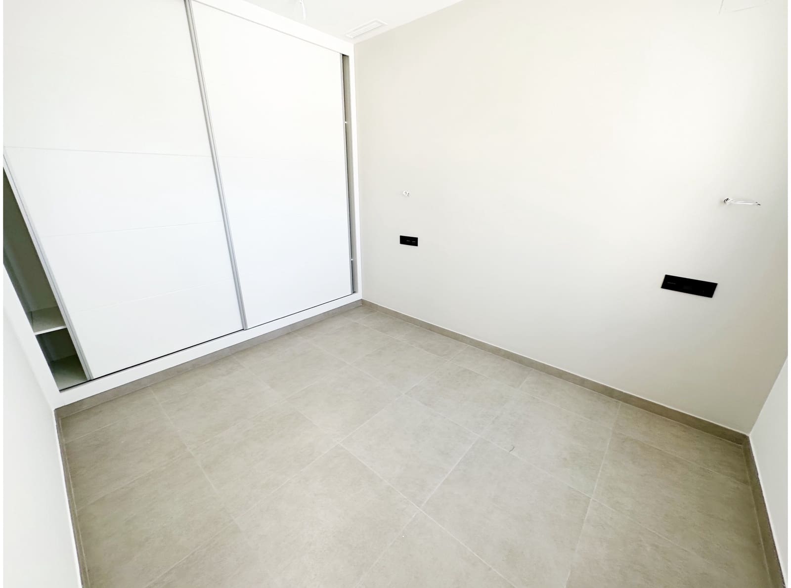 3 Zimmer Villa zu verkaufen in Los Alcazares mit Pool Garage - 419.850 € (Ref: 8340099)