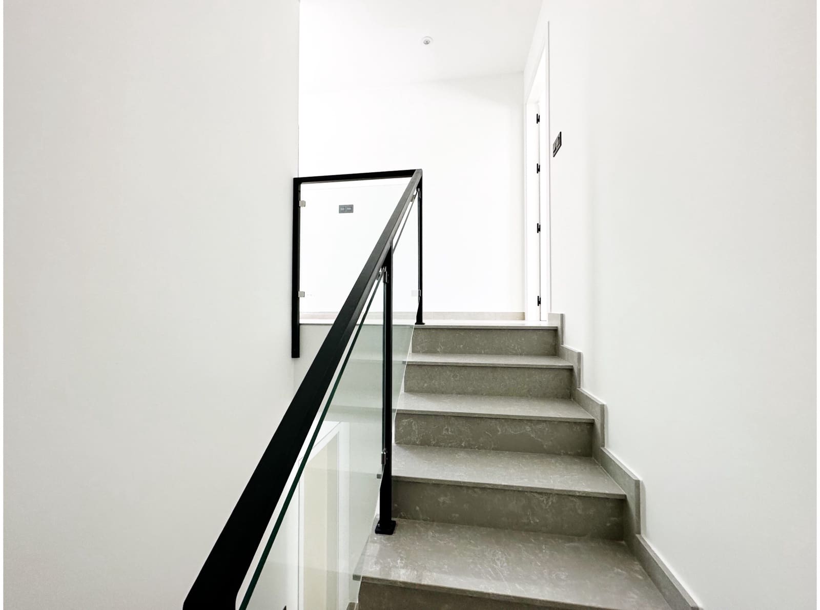 3 Zimmer Villa zu verkaufen in Los Alcazares mit Pool Garage - 419.850 € (Ref: 8340099)