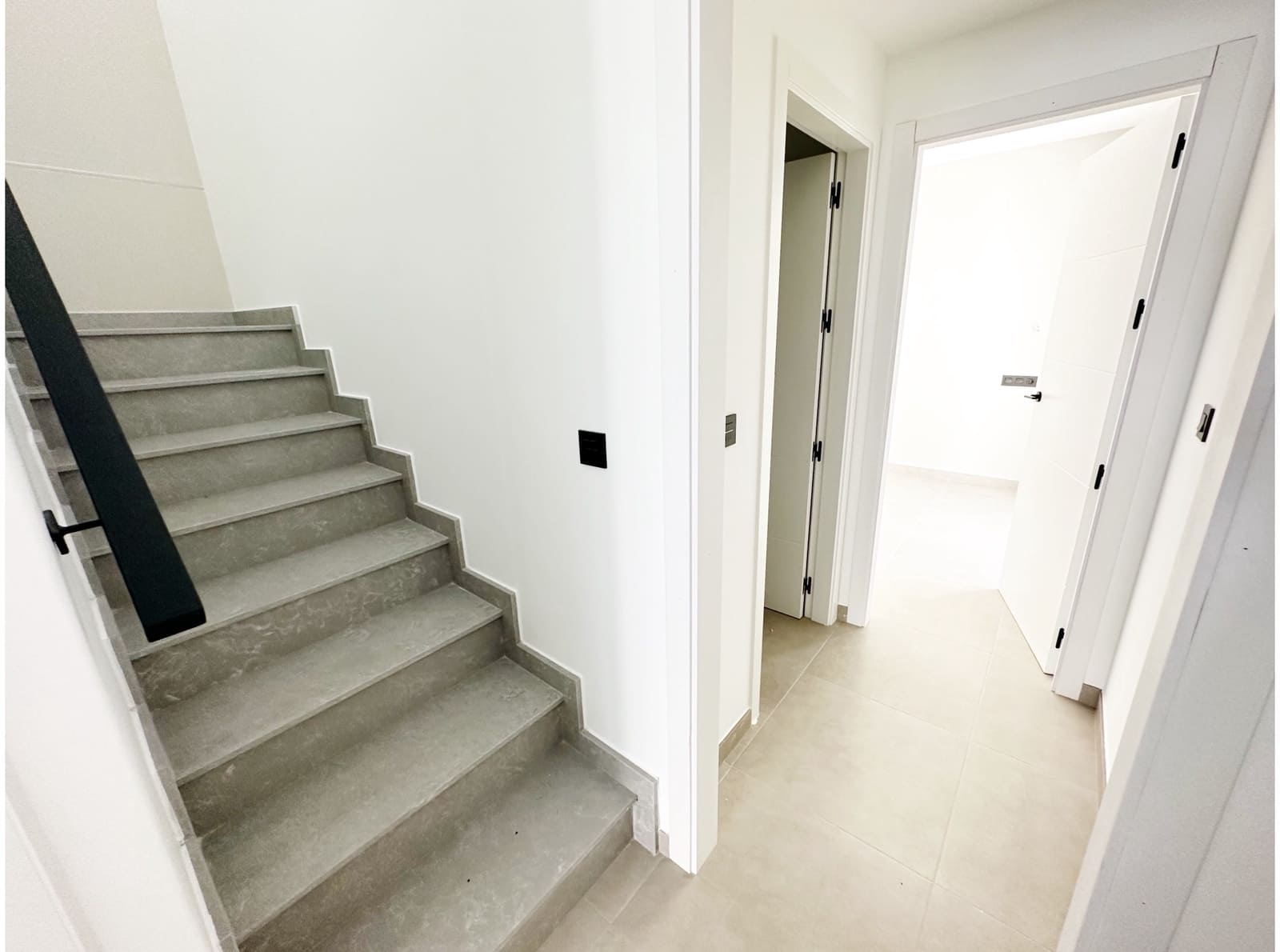 3 Zimmer Villa zu verkaufen in Los Alcazares mit Pool Garage - 419.850 € (Ref: 8340099)