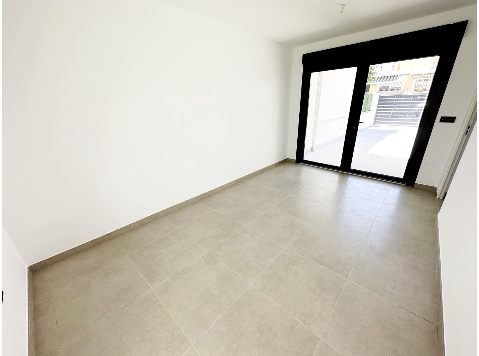 3 Zimmer Villa zu verkaufen in Los Alcazares mit Pool Garage - 419.850 € (Ref: 8340099)