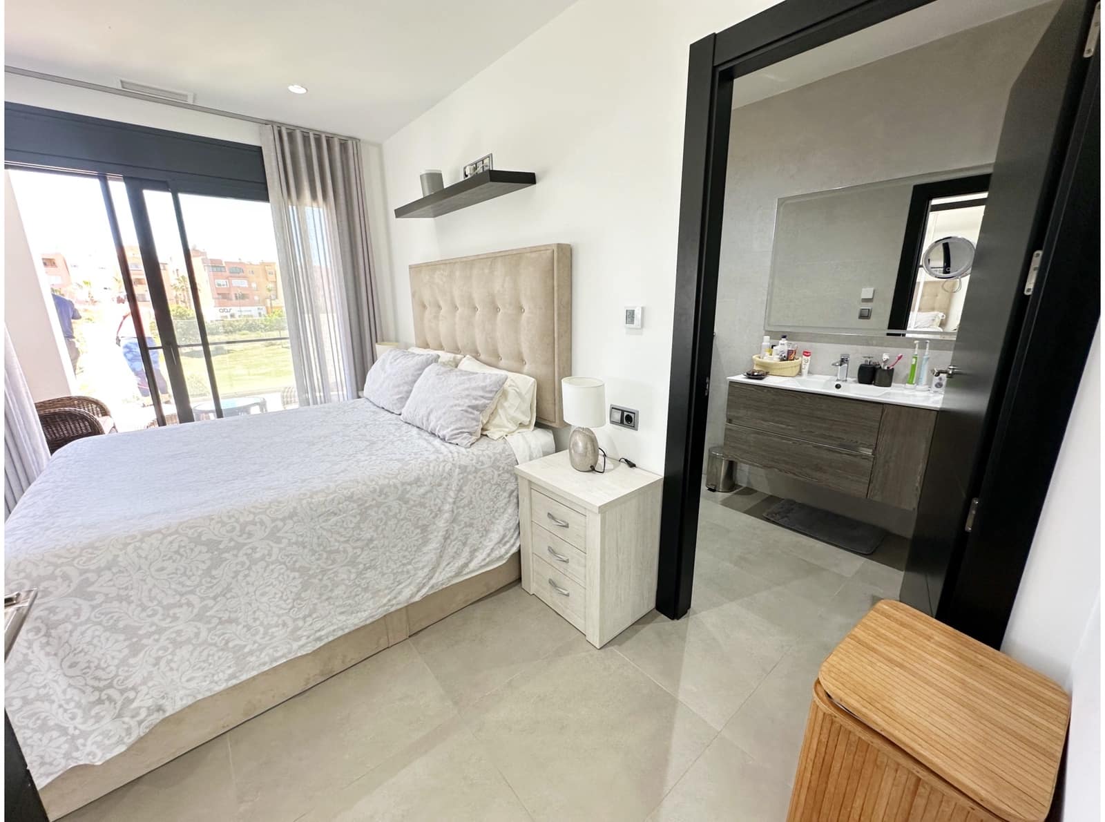 5 bedroom Villa for sale in Mar Menor Golf Resort - € 1,025,000 (Ref: 8352994)