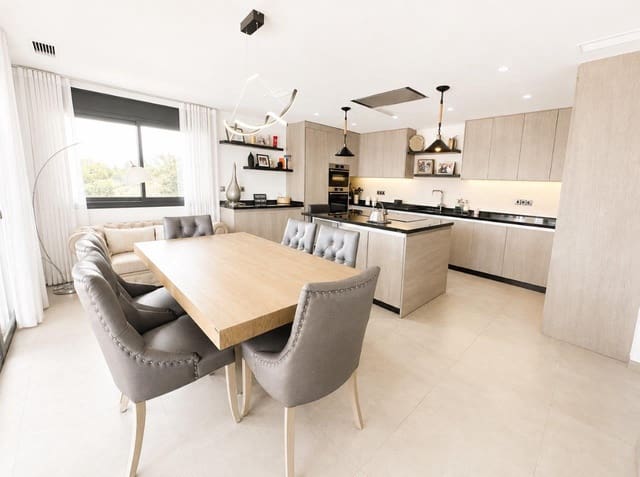 5 soveværelse Villa til salg i Mar Menor Golf Resort, Torre-Pacheco - € 1.025.000 (Ref: 8352994)