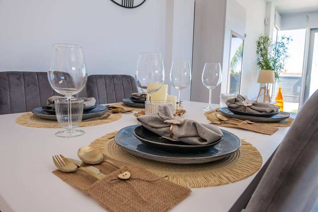 3 Zimmer Villa zu verkaufen in Los Alcazares mit Pool - 394.950 € (Ref: 8402346)