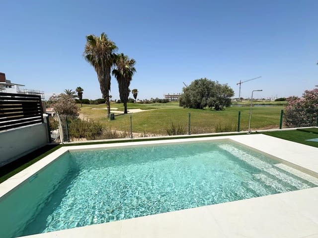 4 bedroom Villa for sale in Los Alcázares - € 684,950 (Ref: 8429537)