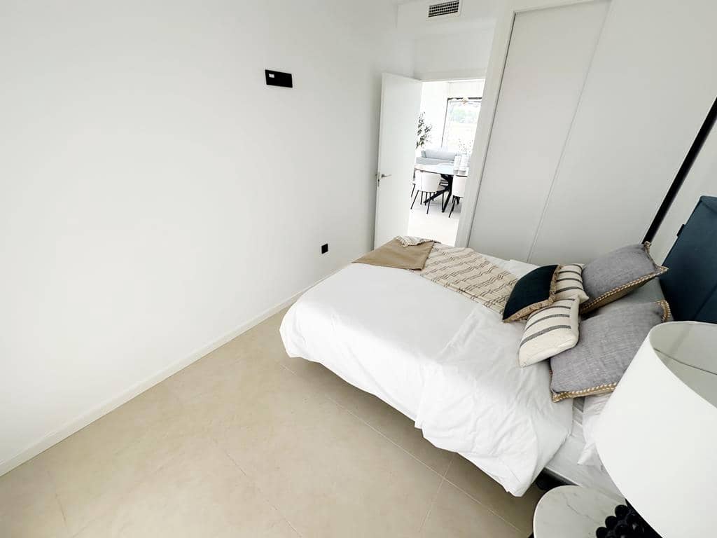 4 bedroom Villa for sale in Los Alcazares - € 684,950 (Ref: 8429537)