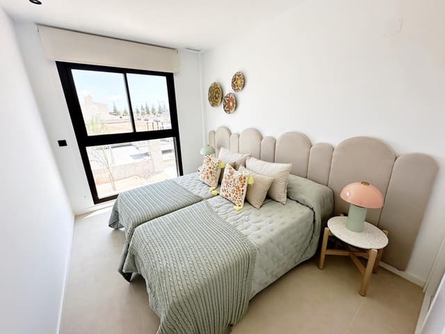 4 bedroom Villa for sale in Los Alcázares - € 684,950 (Ref: 8429537)