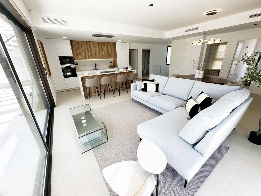 4 bedroom Villa for sale in Los Alcazares - € 684,950 (Ref: 8429537)