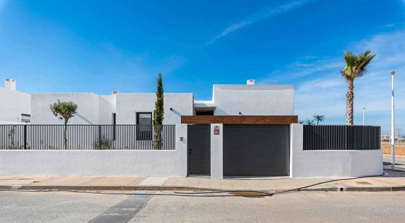 3 chambre Villa/Maison à vendre à Mar de Cristal avec piscine - 548 950 € (Ref: 8700558)