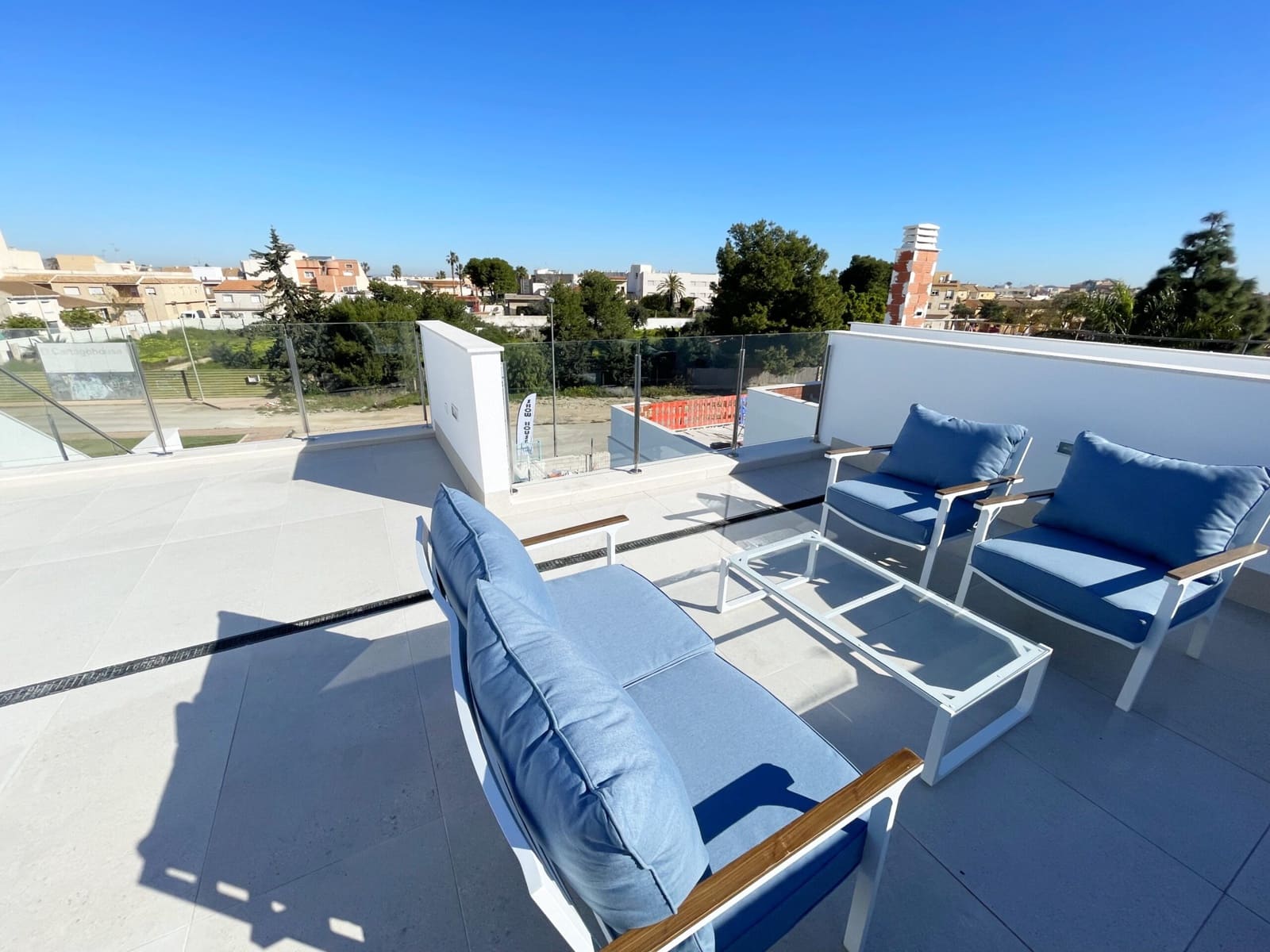 Chalet de 3 habitaciones en Los Alcázares en venta - 466.950 € (Ref: 8756683)