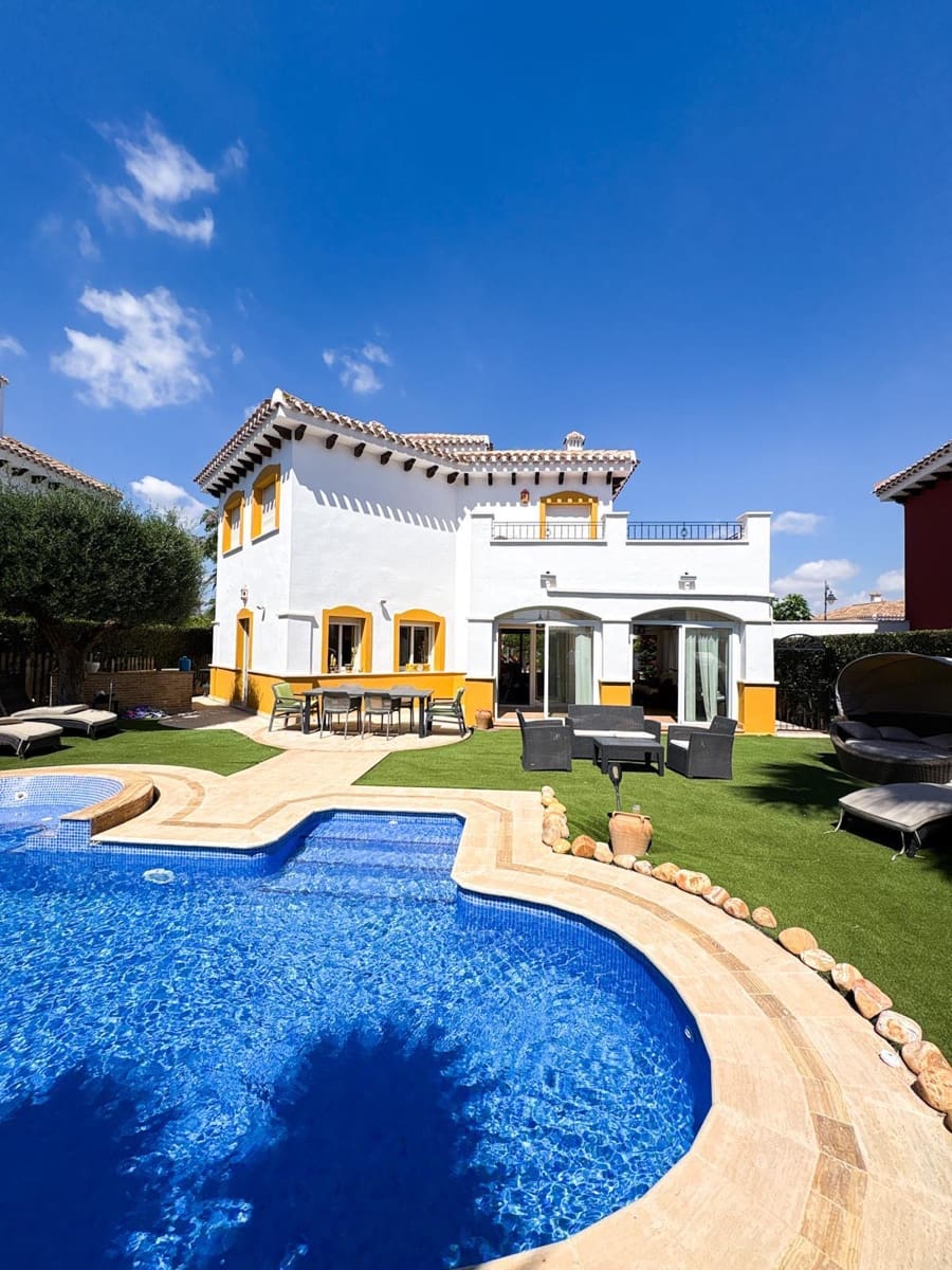 4 soverom Villa til salgs i Mar Menor Golf Resort med svømmebasseng garasje - € 650 000 (Ref: 9084246)