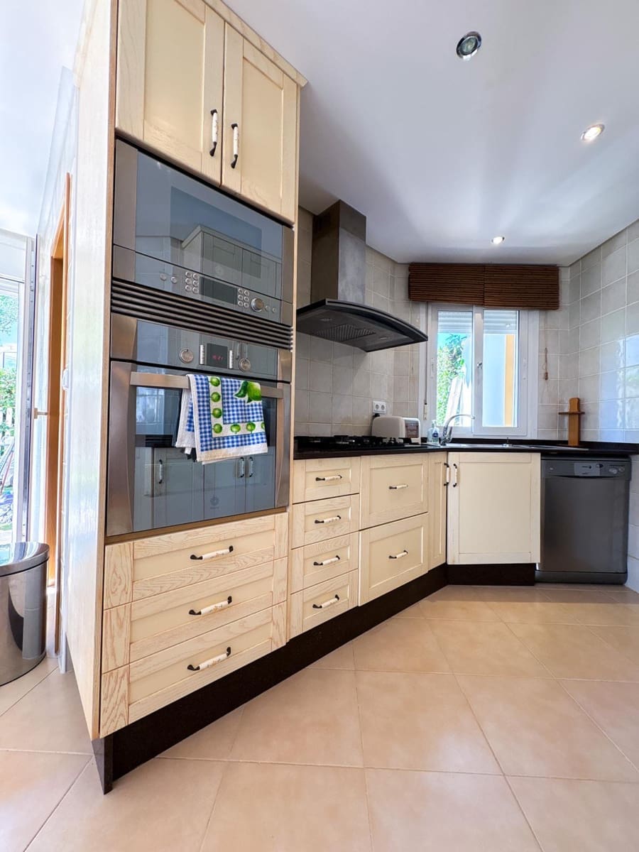 4 soverom Villa til salgs i Mar Menor Golf Resort med svømmebasseng garasje - € 650 000 (Ref: 9084246)