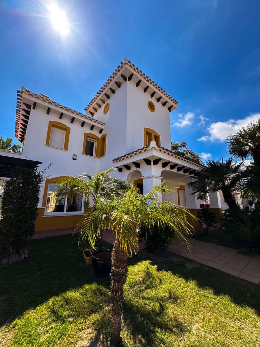 4 soverom Villa til salgs i Mar Menor Golf Resort med svømmebasseng garasje - € 650 000 (Ref: 9084246)