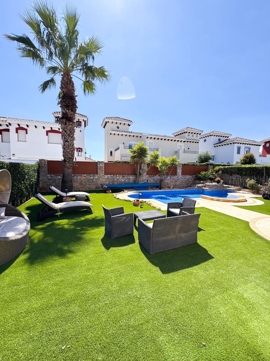 4 soverom Villa til salgs i Mar Menor Golf Resort med svømmebasseng garasje - € 650 000 (Ref: 9084246)
