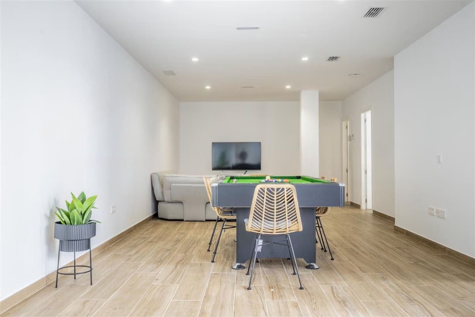 4 bedroom Villa for sale in Torre-Pacheco - € 950,000 (Ref: 9111316)