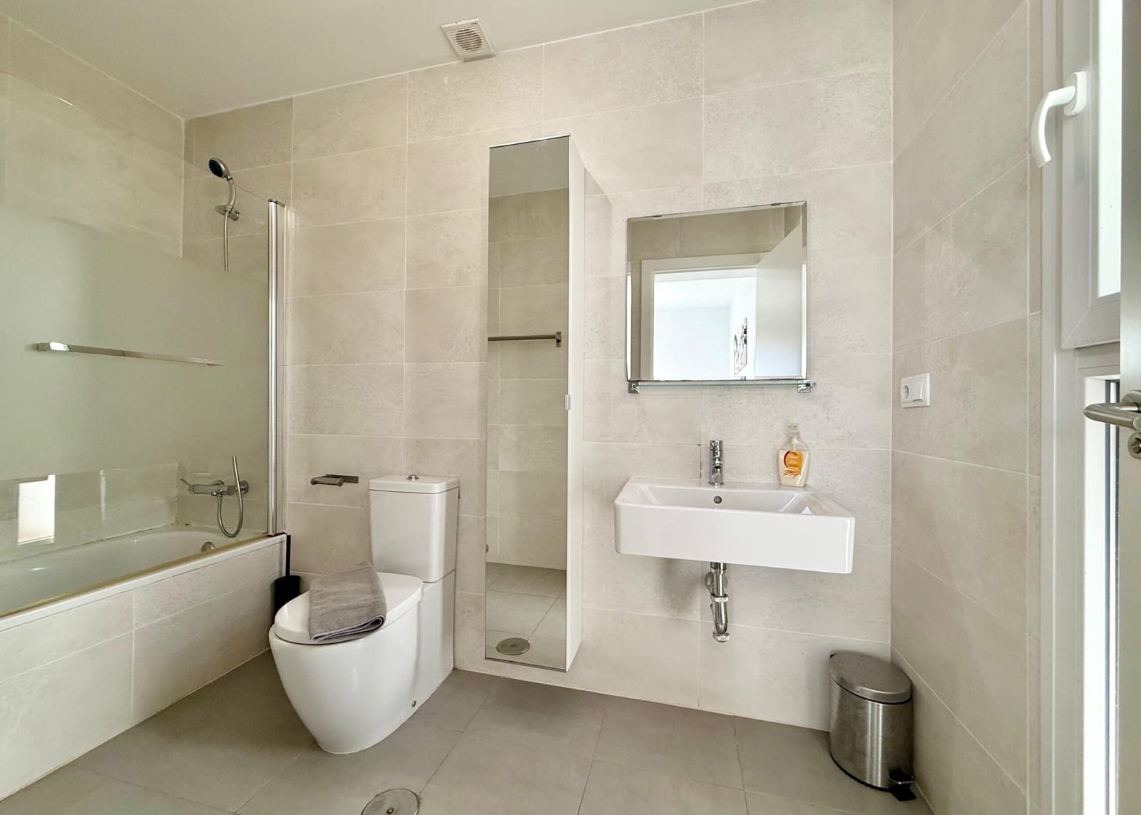 3 bedroom Villa for sale in Torre-Pacheco - € 349,950 (Ref: 9186273)