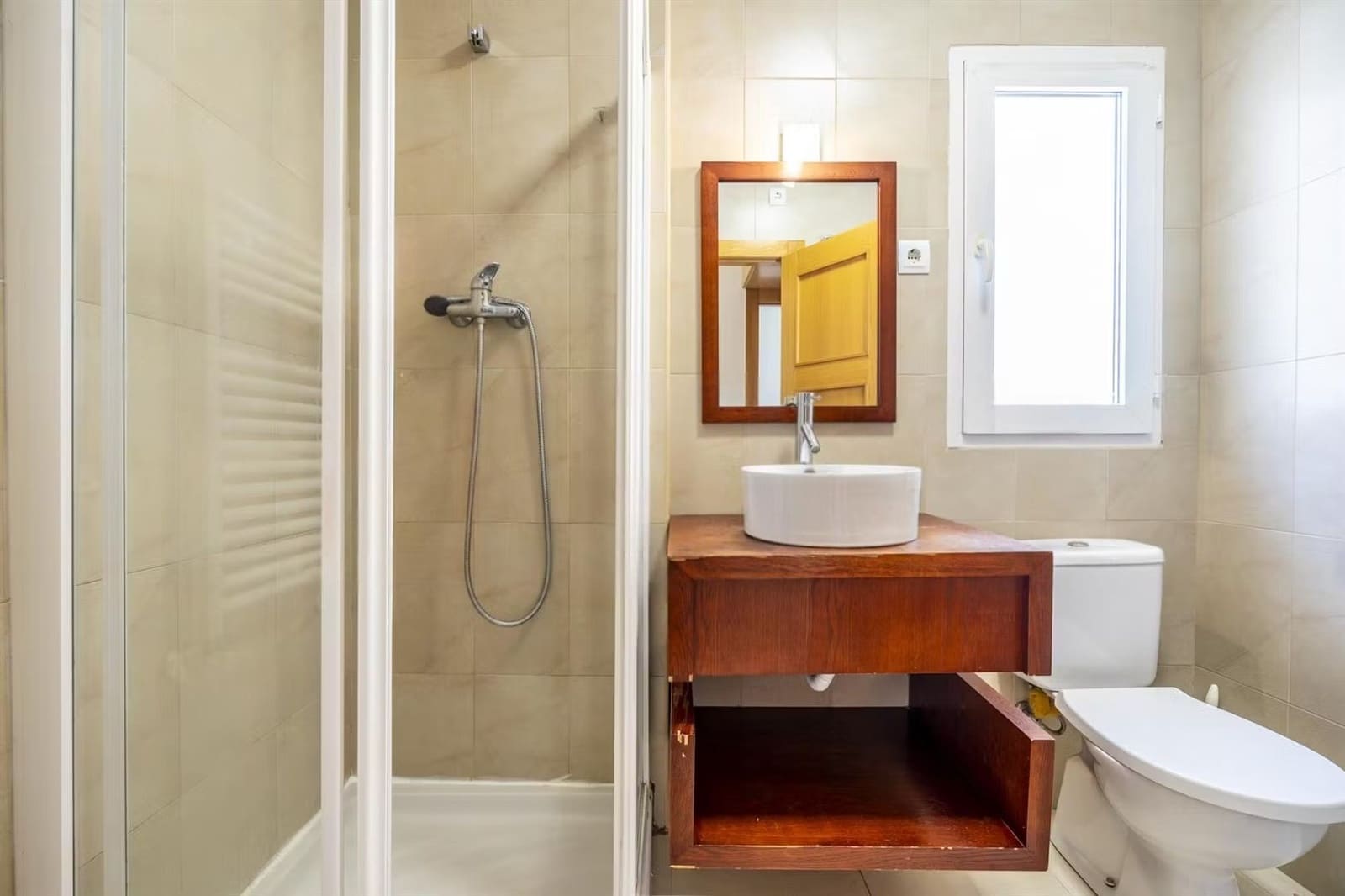 2 bedroom Villa for sale in La Torre Golf Resort - € 235,000 (Ref: 9331803)