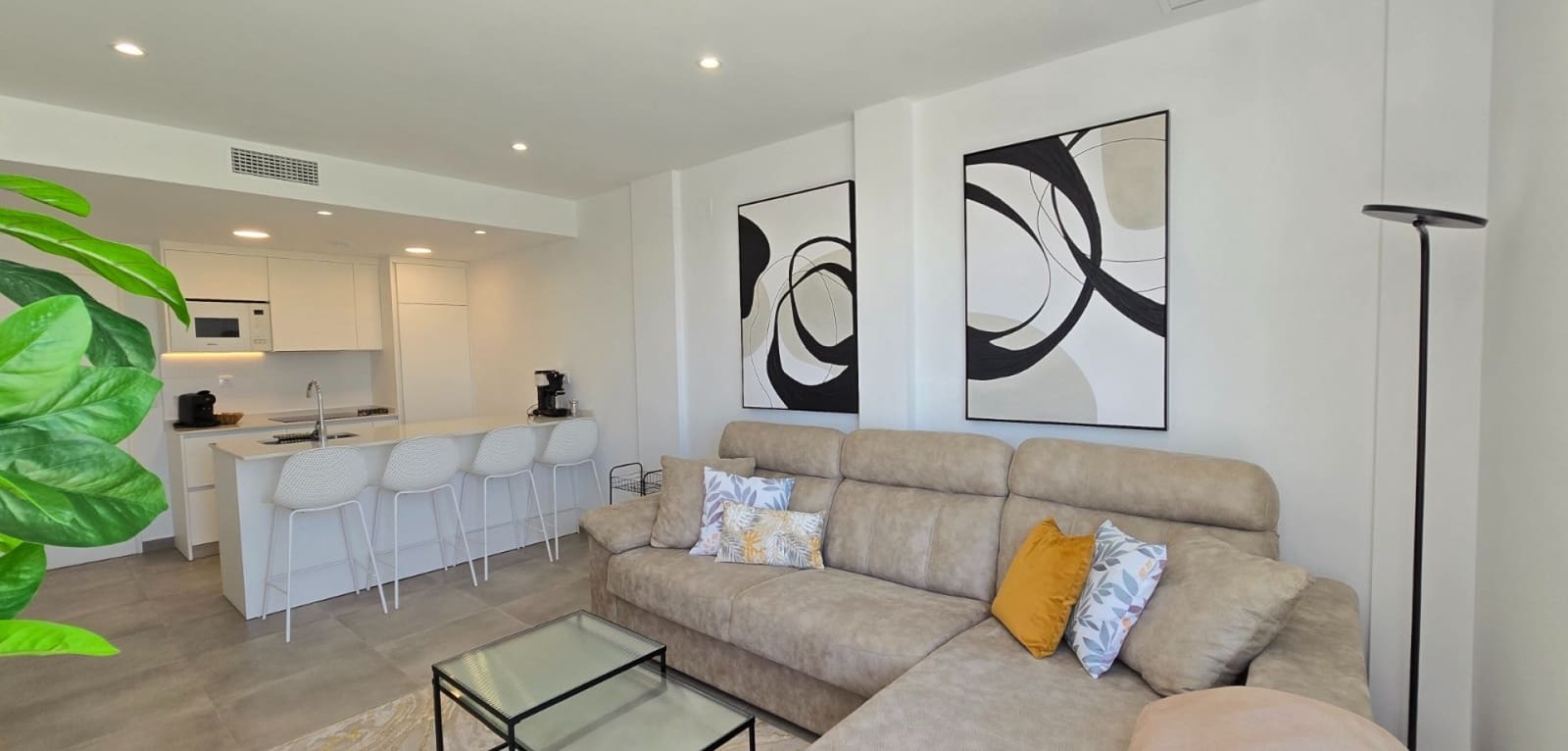 Apartamento de 2 habitaciones en Los Alcázares en venta - 299.950 € (Ref: 9354256)