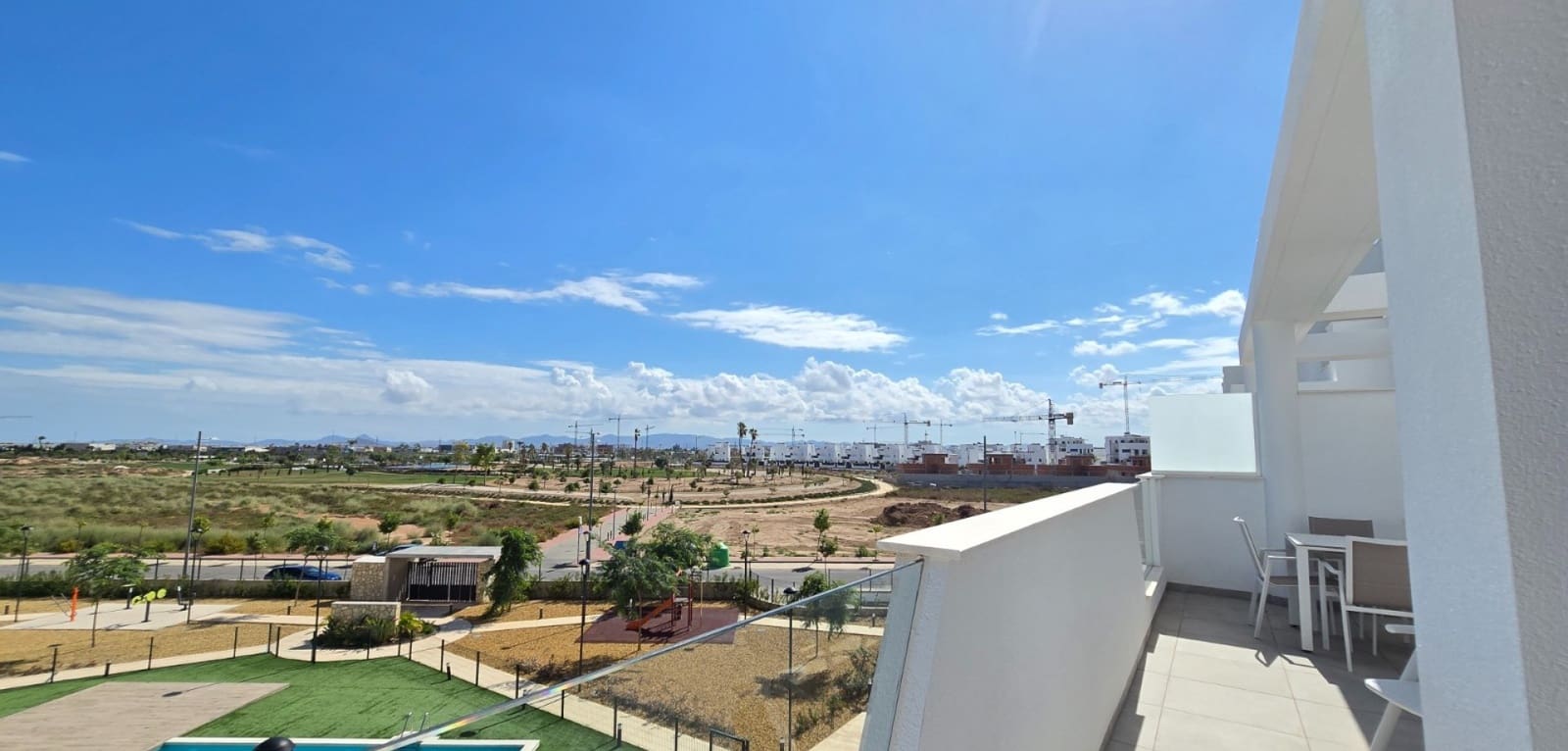 Apartamento de 2 habitaciones en Los Alcázares en venta - 299.950 € (Ref: 9354256)