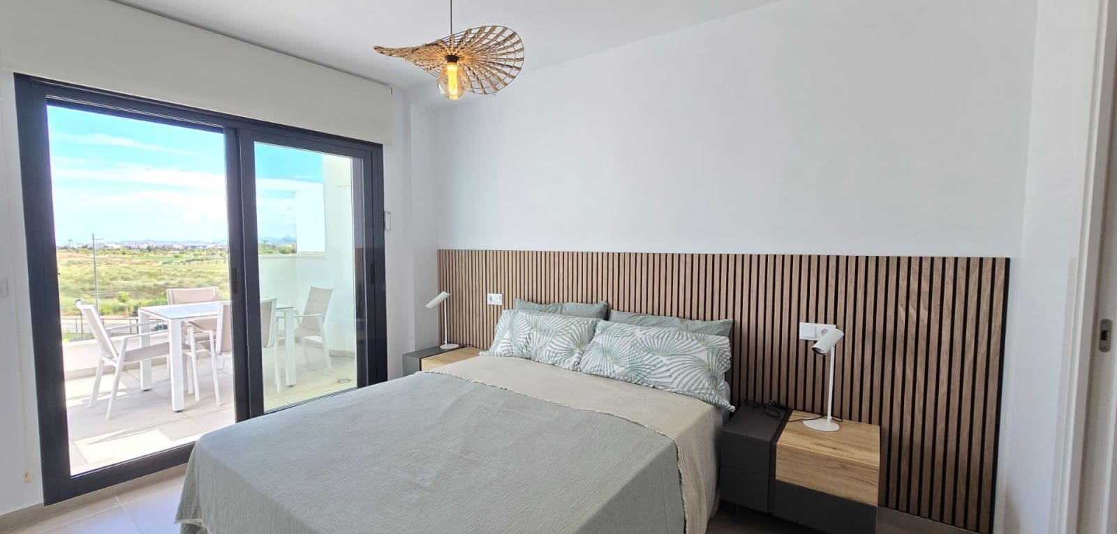 Apartamento de 2 habitaciones en Los Alcázares en venta - 299.950 € (Ref: 9354256)