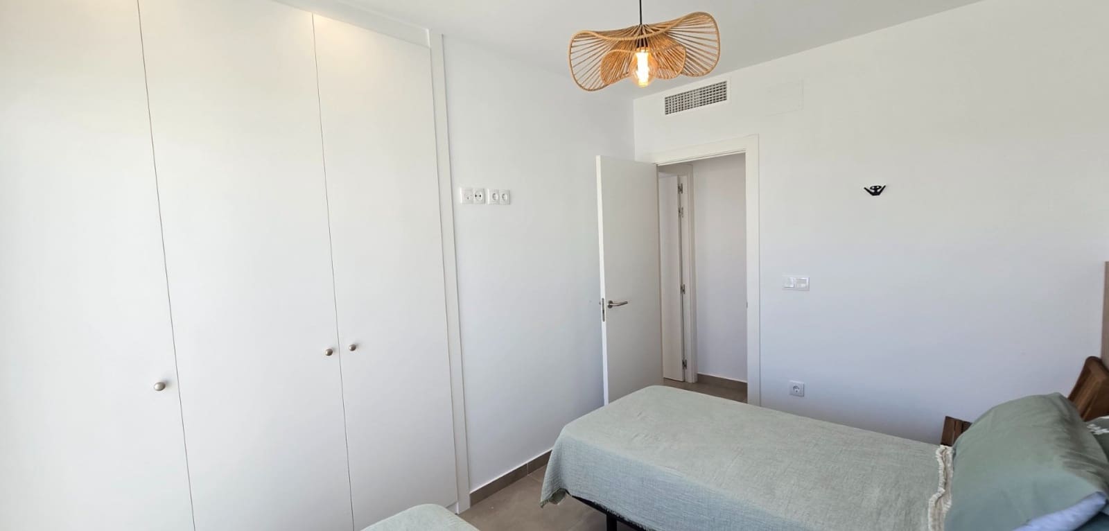 Apartamento de 2 habitaciones en Los Alcázares en venta - 299.950 € (Ref: 9354256)