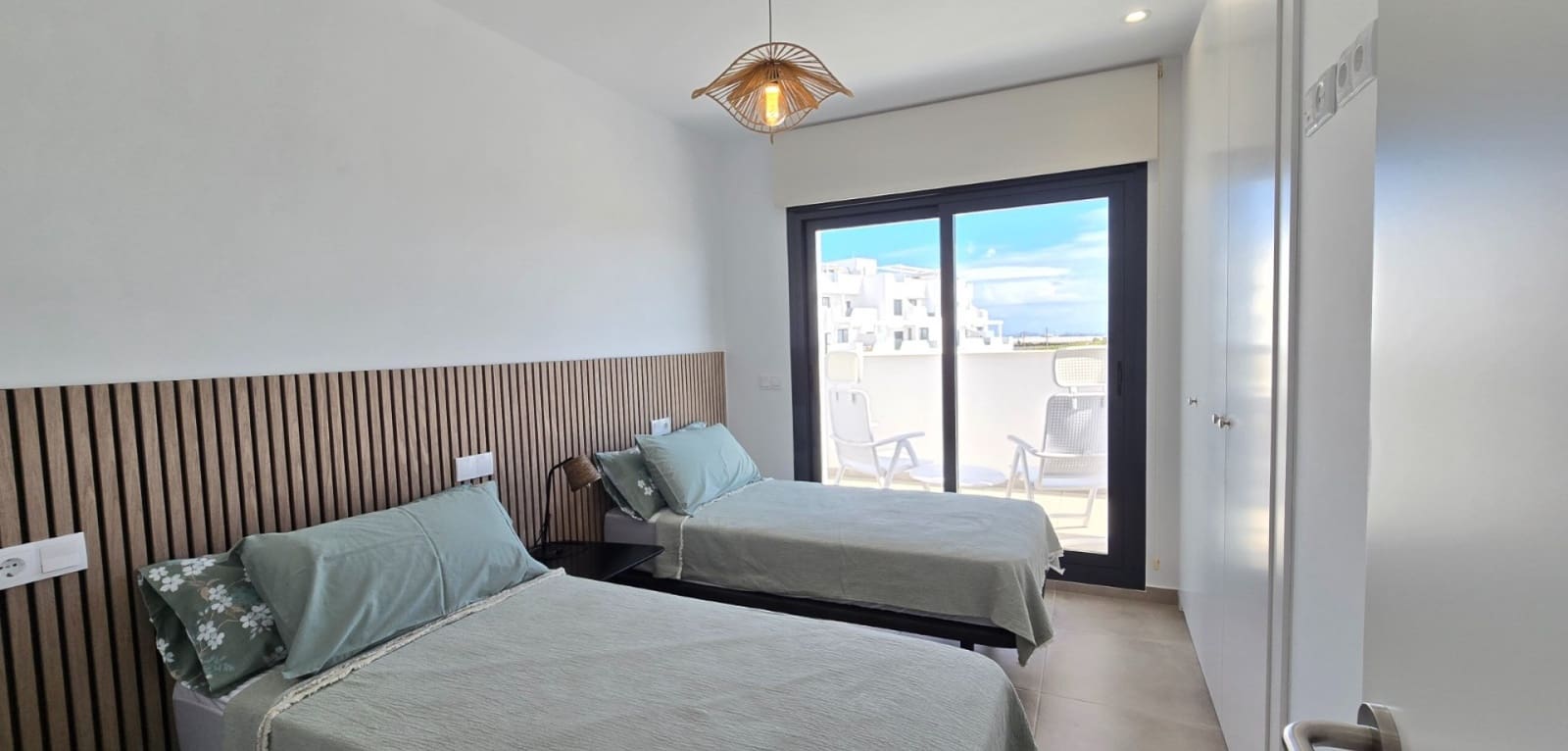 Apartamento de 2 habitaciones en Los Alcázares en venta - 299.950 € (Ref: 9354256)