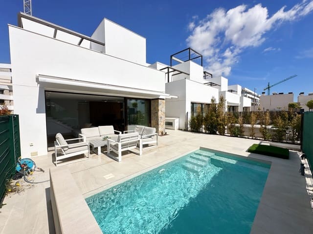3 slaapkamer Villa te koop in Torre-Pacheco met zwembad - € 450.000 (Ref: 9356841)