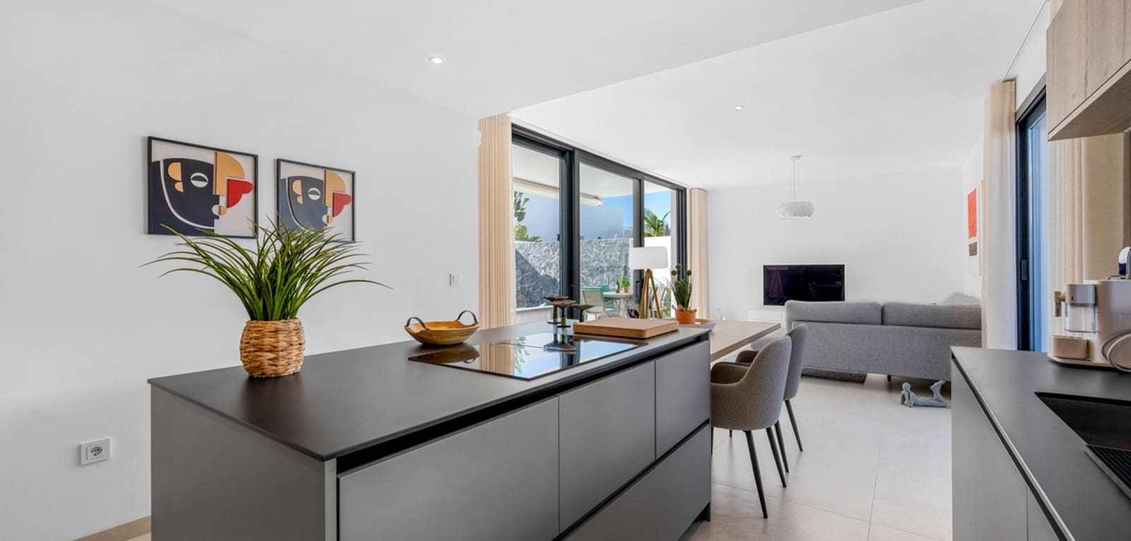 3 bedroom Villa for sale in Mar de Cristal with pool - € 470,000 (Ref: 9363269)