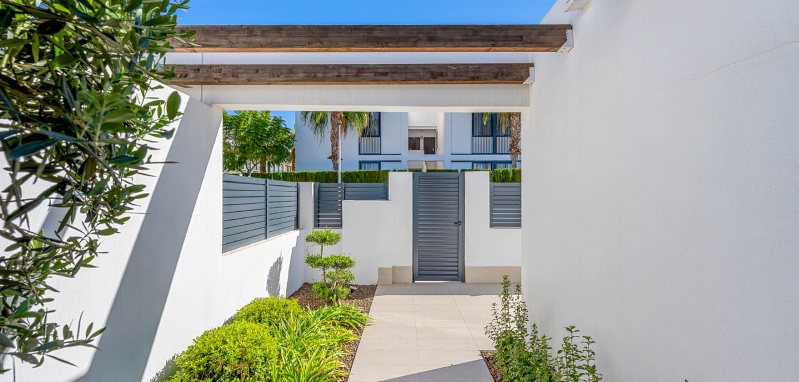 3 bedroom Villa for sale in Mar de Cristal with pool - € 470,000 (Ref: 9363269)