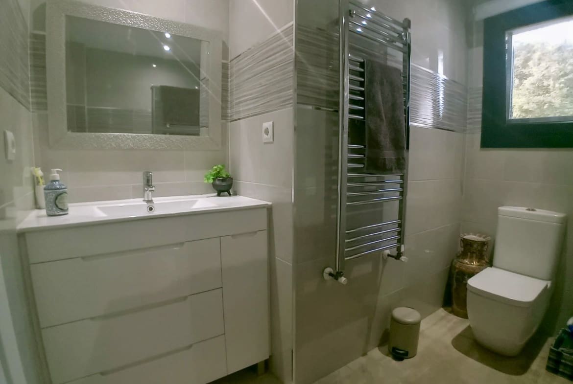 4 makuuhuone Huvila myytävänä paikassa Banos y Mendigo - 595 000 € (Ref: 9413010)