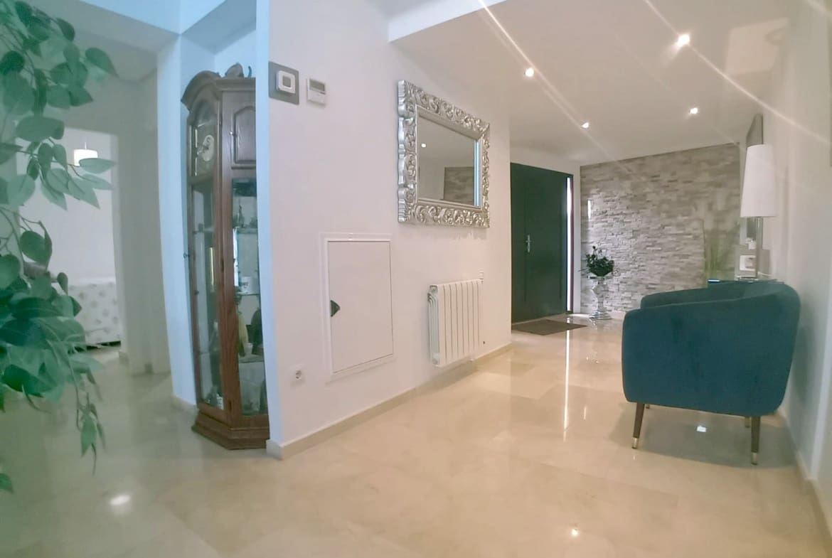 4 makuuhuone Huvila myytävänä paikassa Banos y Mendigo - 595 000 € (Ref: 9413010)